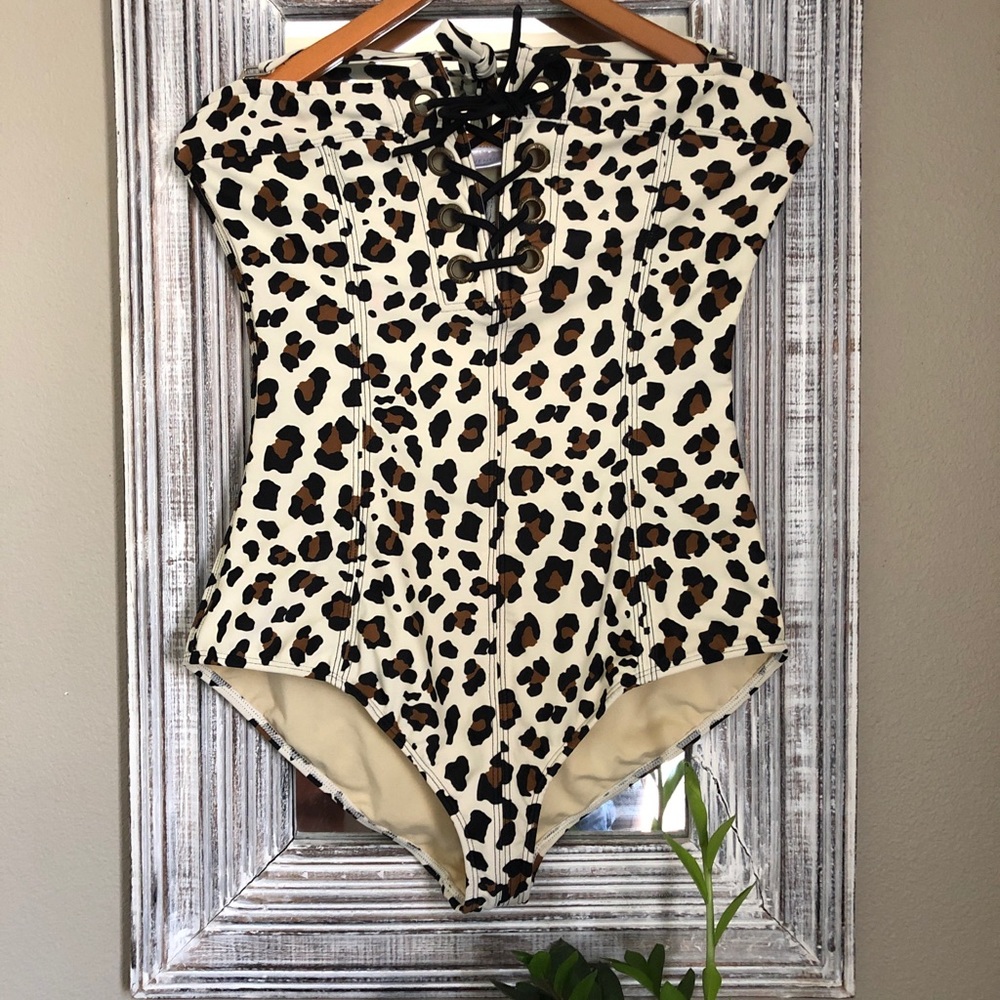 Venus leopard bathing suit